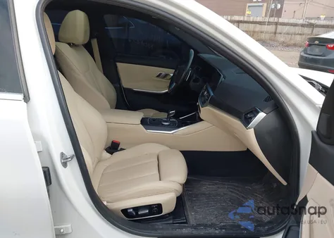 2021 BMW 330E xDrive z USA, uszkodzony, nr VIN 3MW5P9J08M8B73214